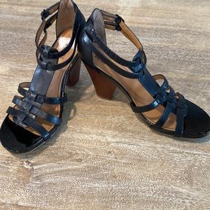 Kenneth Cole Reaction black 3 inch sandals, size 8, NWOT